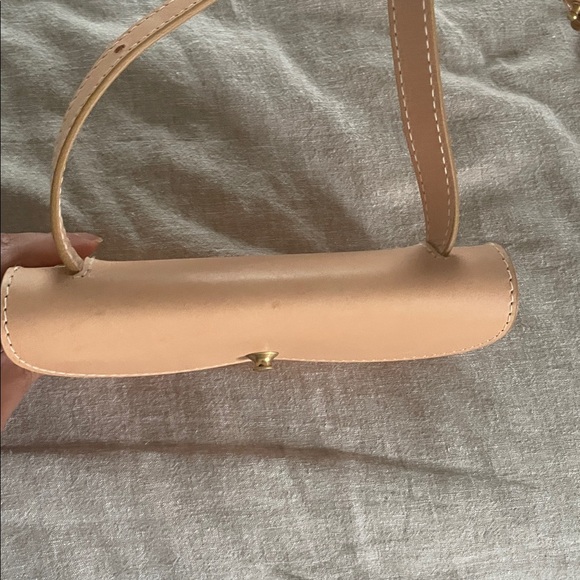 Lindquist Object Faba Tan Leather Crossbody Bag - Picture 2 of 5